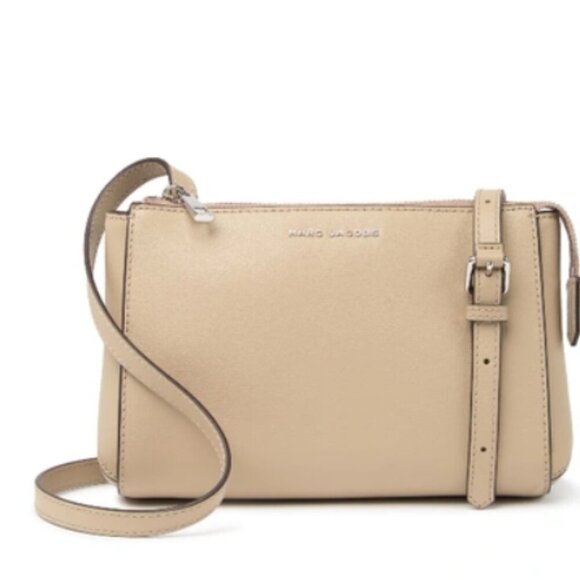 Marc Jacobs Handbags - MARC JACOBS The Commuter Crossbody Bag
